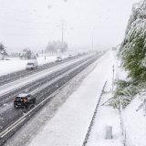 La neige s'était invitée dans la Plaine du Rhône, le 17 avril dernier (photo d'archives). KEYSTONE/JEAN-CHRISTOPHE BOTT